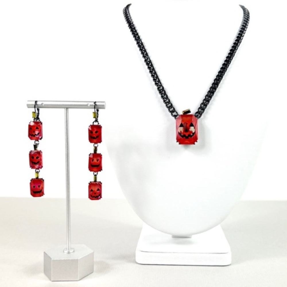 NEW Betsey Johnson Set Rich Witch Pumpkin Necklace/Matching Dangle Earring’s
